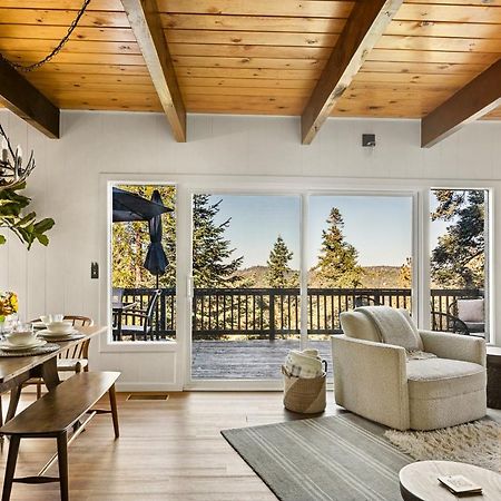 Romantic & Family Friendly Chalet In The Woods Лейк-Эрроухед Экстерьер фото