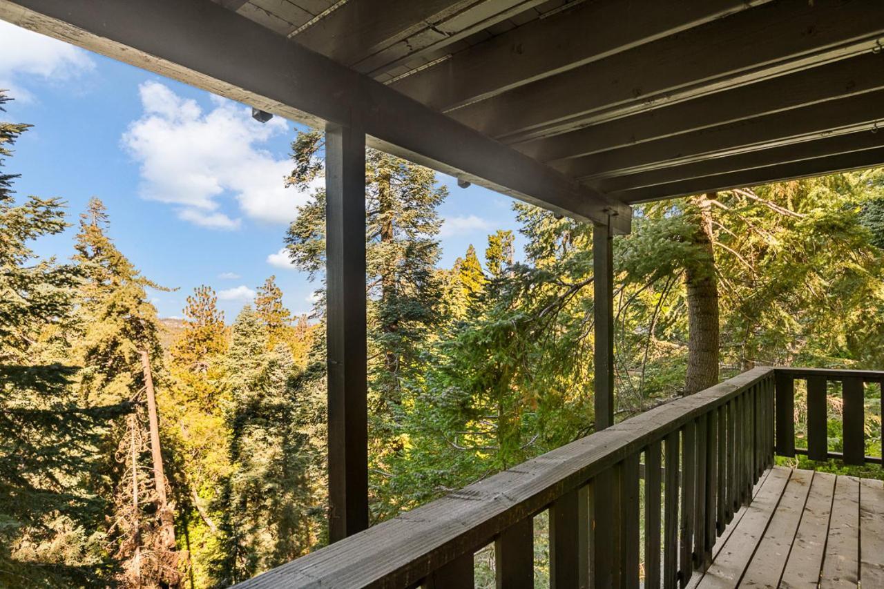 Romantic & Family Friendly Chalet In The Woods Лейк-Эрроухед Экстерьер фото