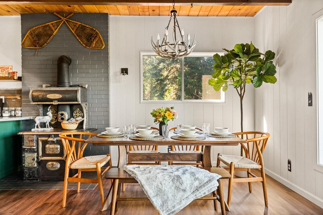 Romantic & Family Friendly Chalet In The Woods Лейк-Эрроухед Экстерьер фото